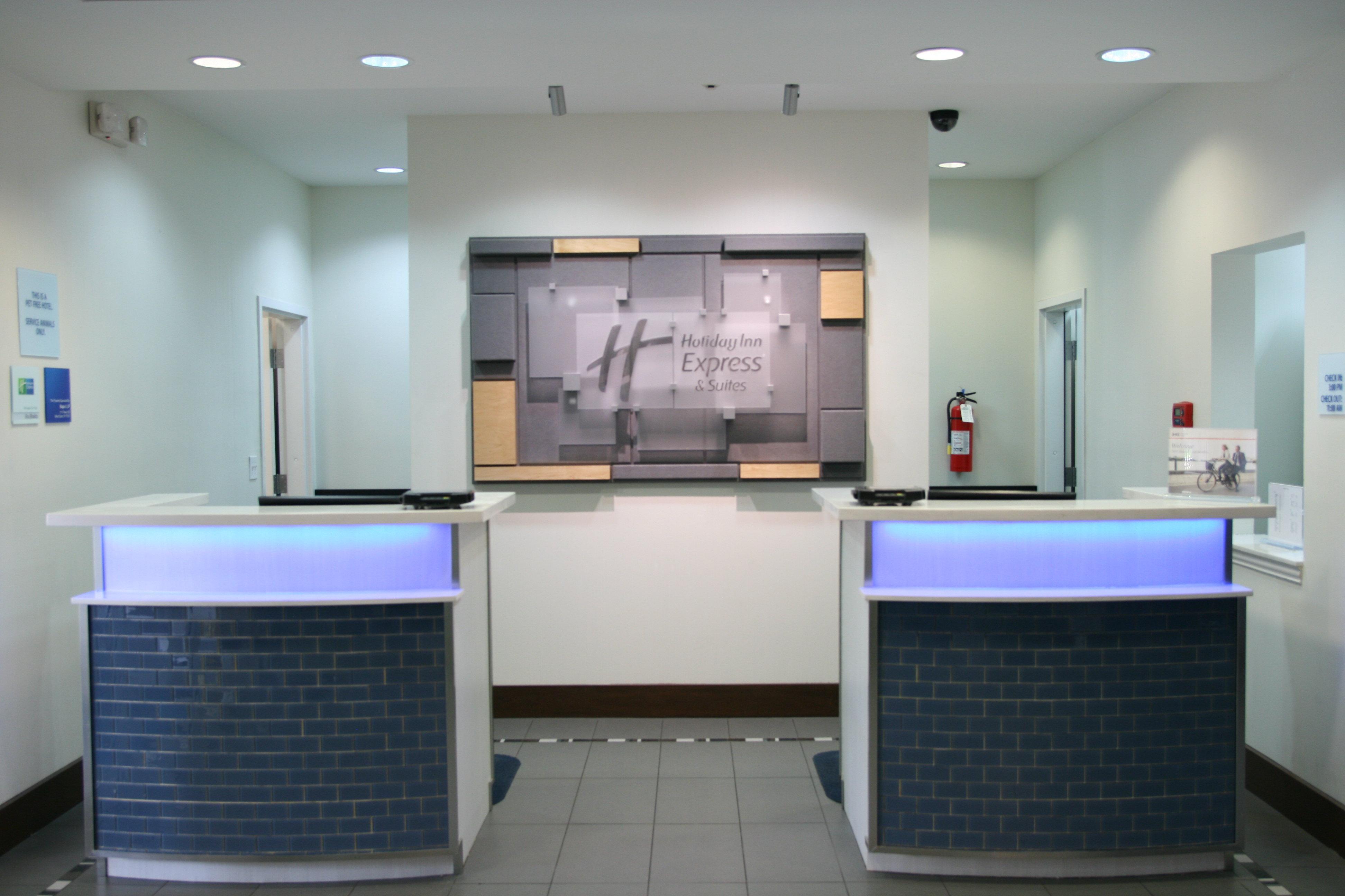 Holiday Inn Express Hotel & Suites Clute-Lake Jackson By Ihg Extérieur photo