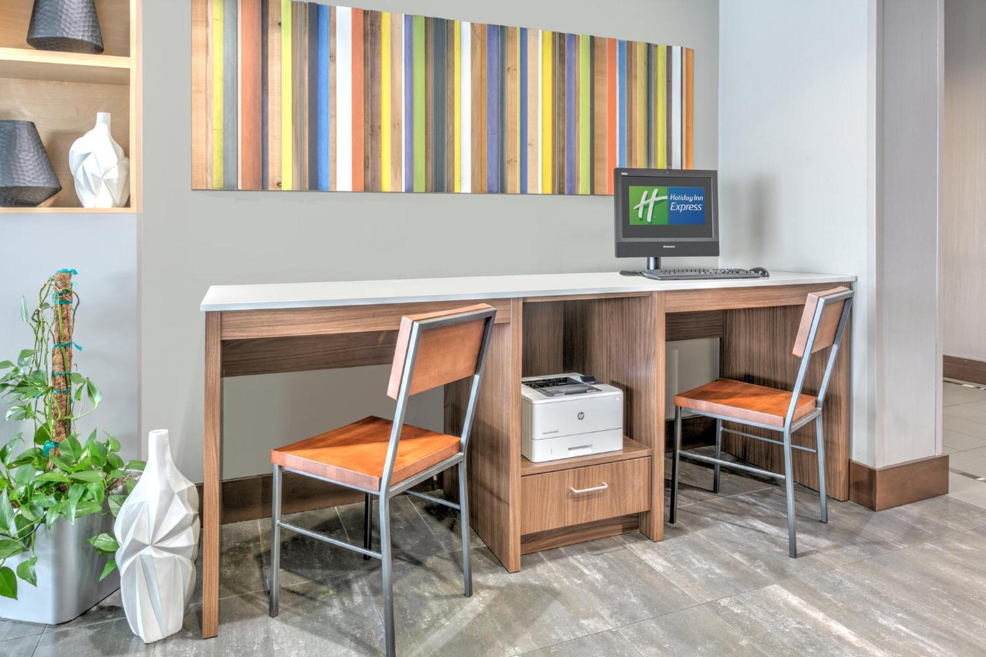 Holiday Inn Express Hotel & Suites Clute-Lake Jackson By Ihg Extérieur photo
