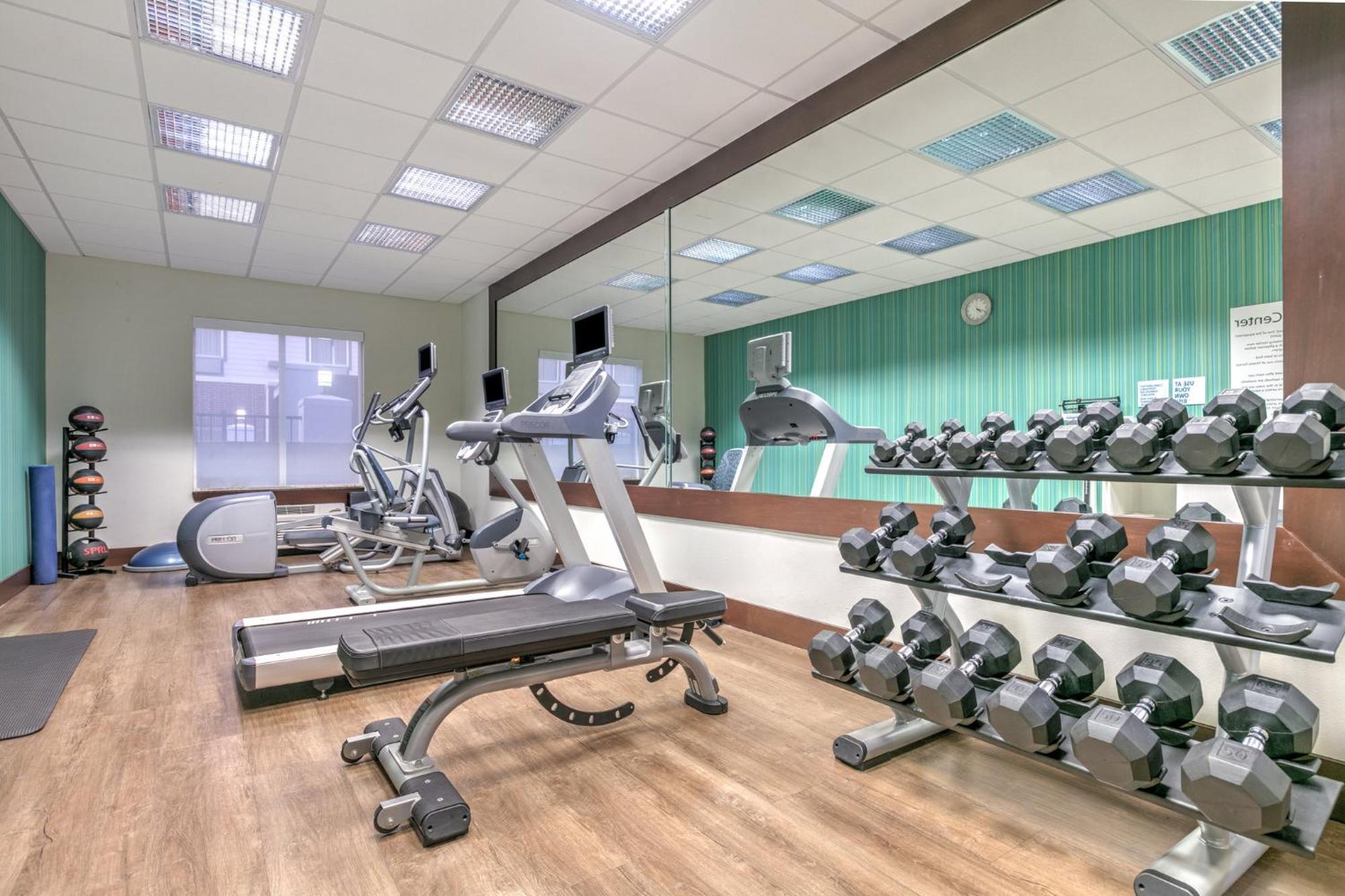 Holiday Inn Express Hotel & Suites Clute-Lake Jackson By Ihg Extérieur photo