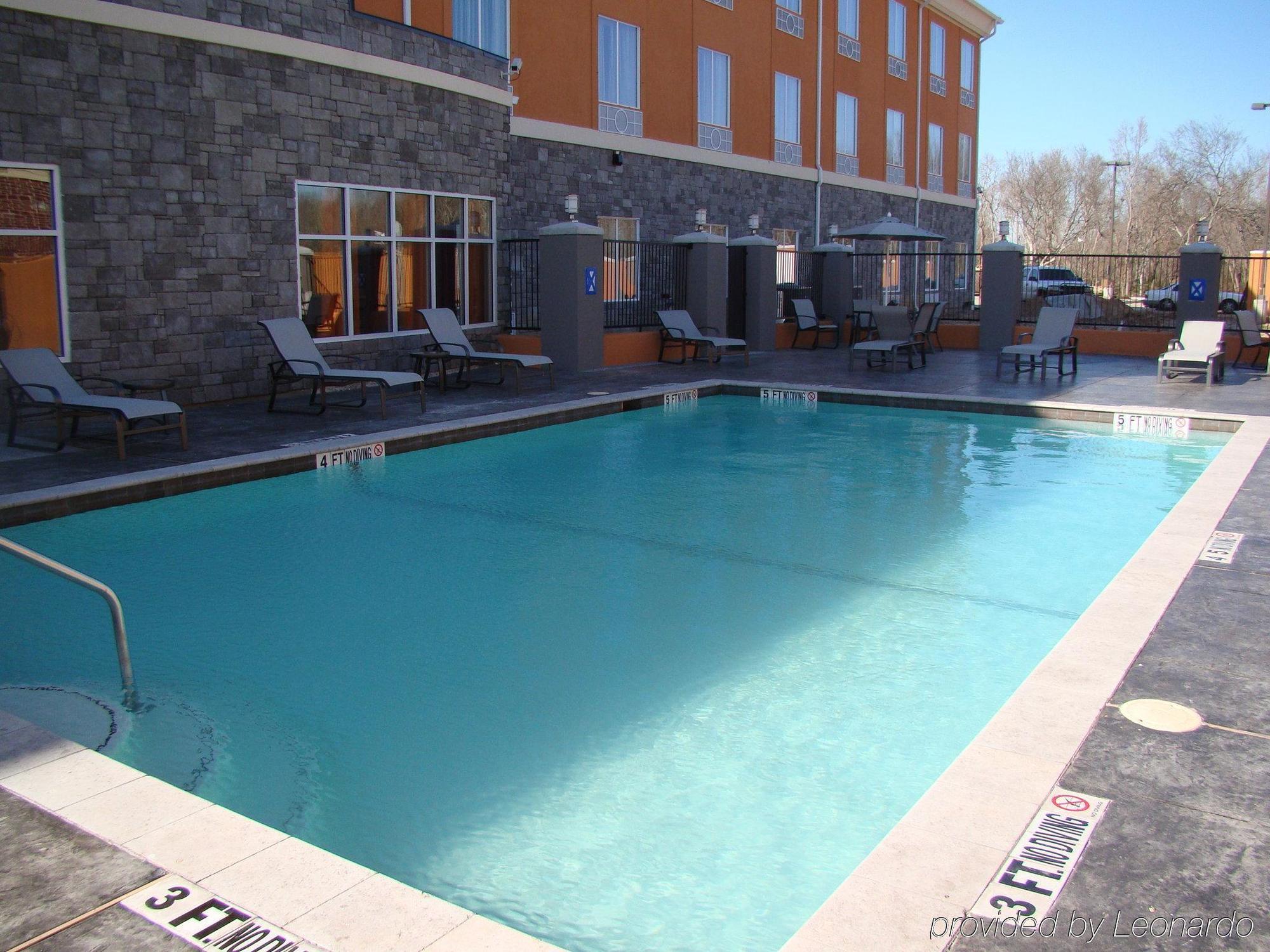 Holiday Inn Express Hotel & Suites Clute-Lake Jackson By Ihg Extérieur photo