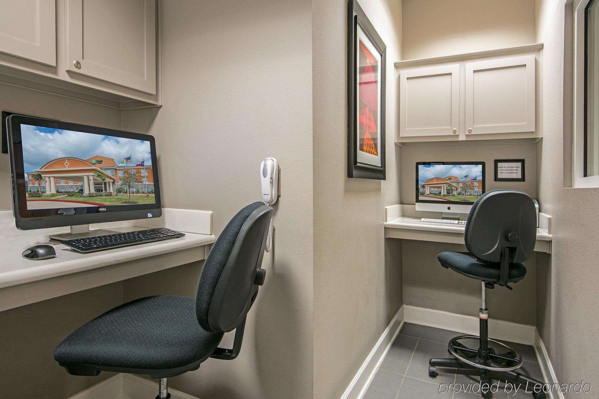 Holiday Inn Express Hotel & Suites Clute-Lake Jackson By Ihg Extérieur photo