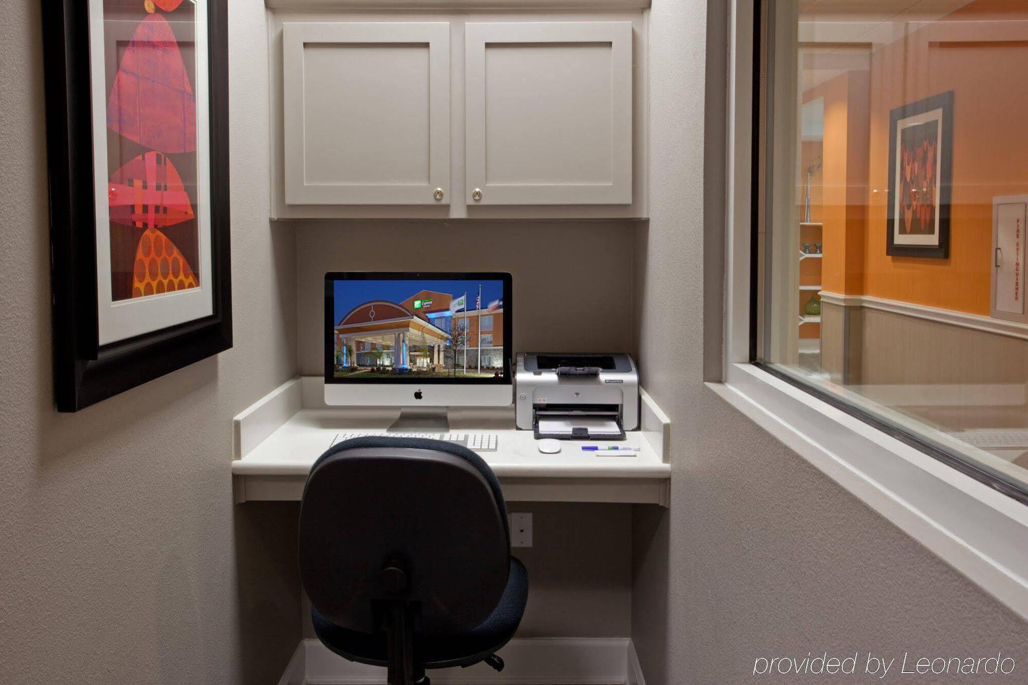 Holiday Inn Express Hotel & Suites Clute-Lake Jackson By Ihg Extérieur photo